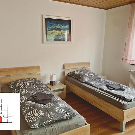 Monteurzimmer Ferienwohnung Kati Apt 1 Альбштадт Экстерьер фото