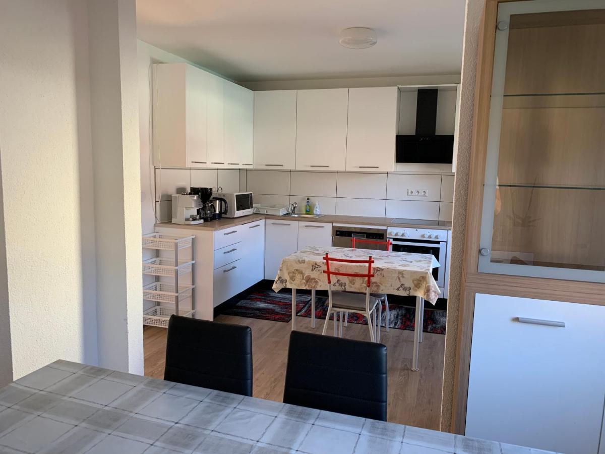 Monteurzimmer Ferienwohnung Kati Apt 1 Альбштадт Экстерьер фото