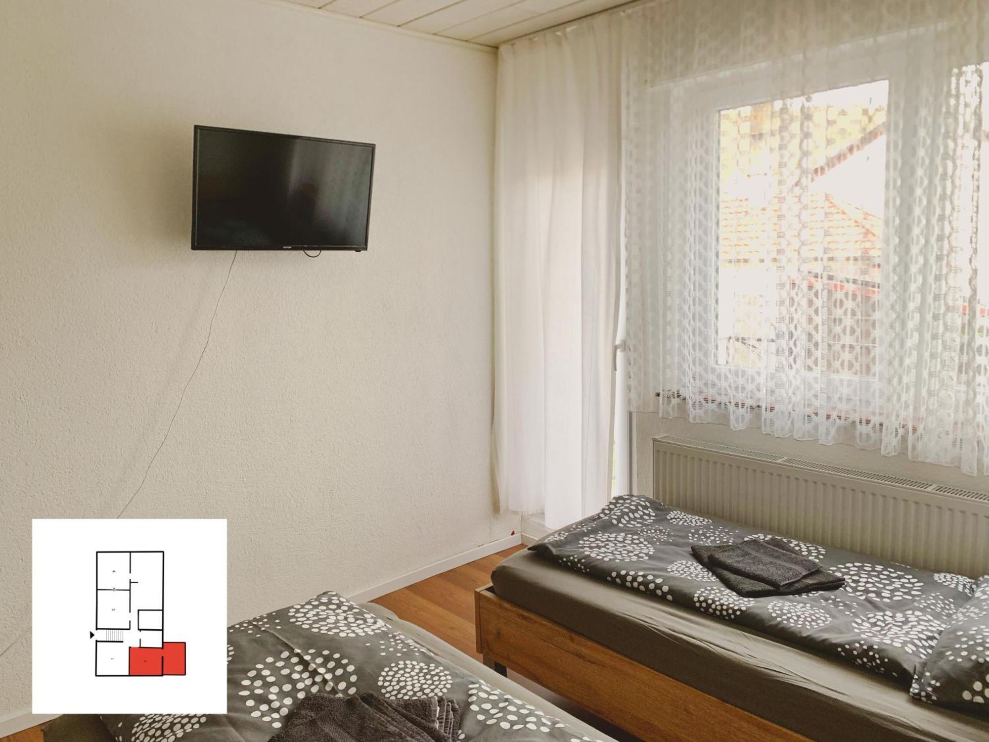 Monteurzimmer Ferienwohnung Kati Apt 1 Альбштадт Экстерьер фото